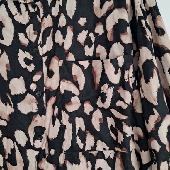 H&M Black and Cream Patterned Button Down Shirt - Picture 5 of 10